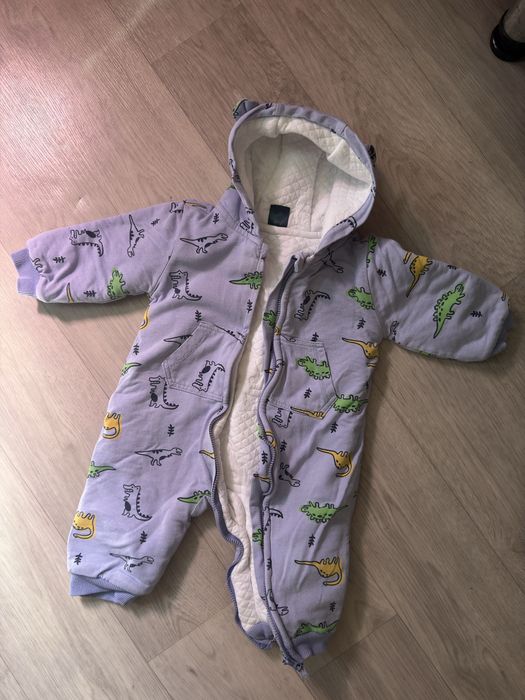 Продам детские вещи .