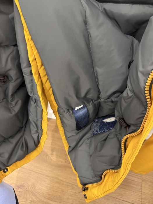 Geaca Tommy Hilfiger cu puf si pene