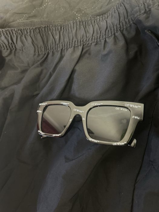 ochelari off-white