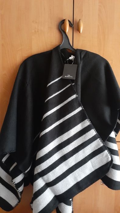 Пончо Одежда верхняя  качество))