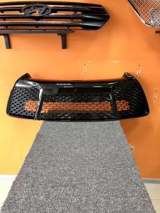 Решетка в бампер Камри 55 Американец