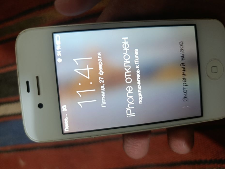 iphone 4 sotiladi