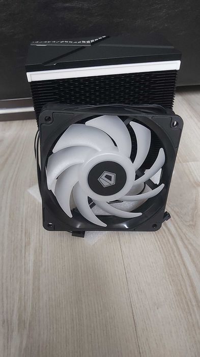 Vand 2 coolere CPU DeepCool Gammaxx GTE V2 RGB, ID-Cooling SE-234 ARGB