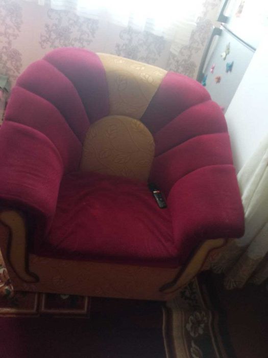 Продаётся стенкаи уголок