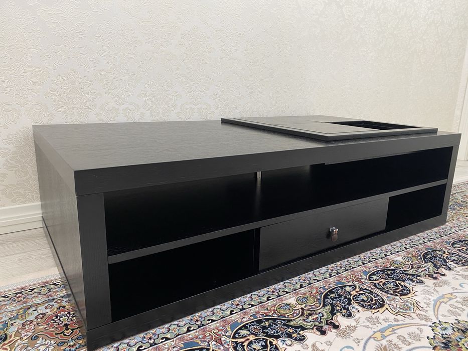 Столик для гостинной