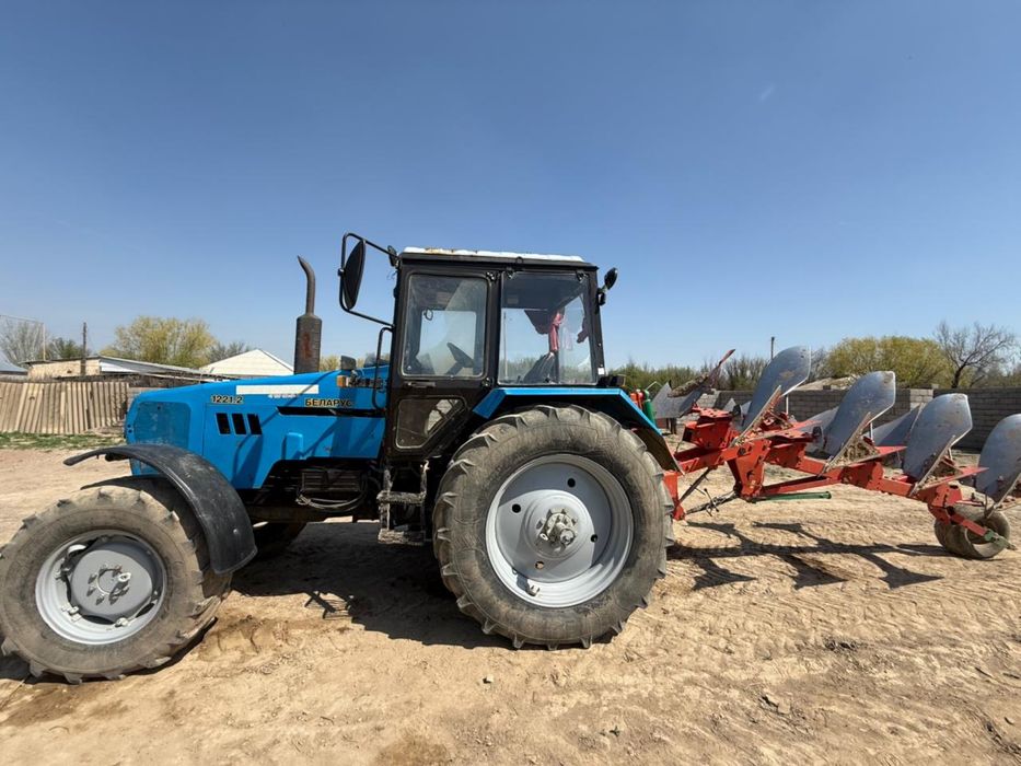 Плуг 4х корпусние