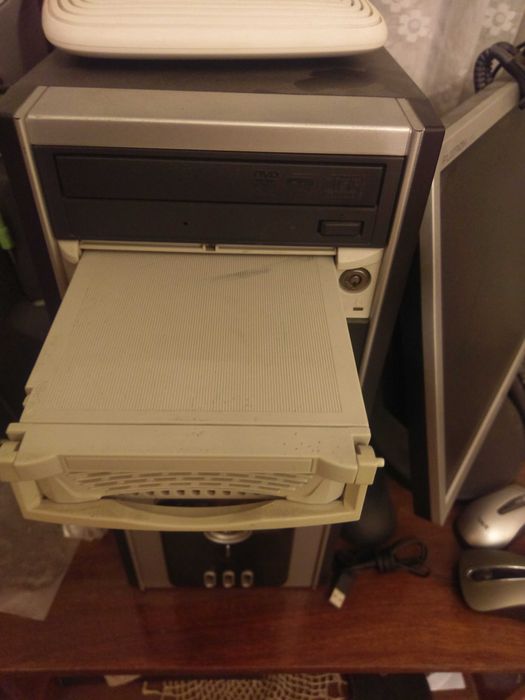 PC, монитор, камера, клавиатура, мишка