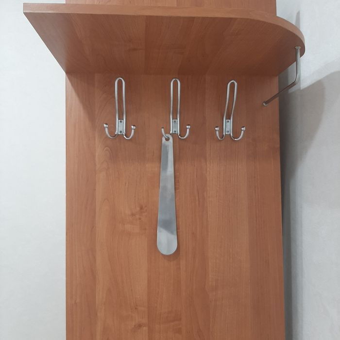Продам прихожую б.у