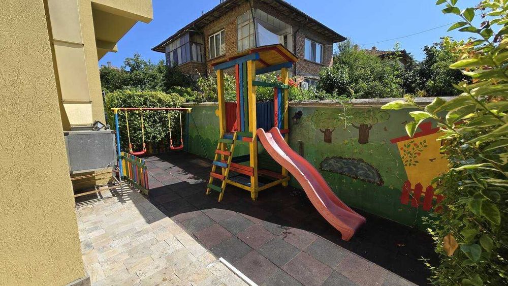 Продава се Хотел в Приморско - 1180 кв.м за 932 €/кв.м - Снимка #4