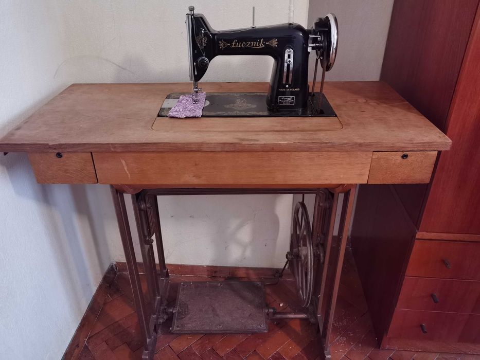 Работеща шевна машина