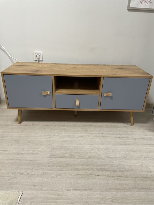 Нов тв шкаф 120/50/40