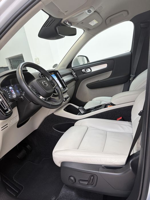 Volvo XC-40 2021 Inscription | Plugin Hybrid | Finantare Rate