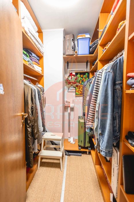 4-стаен в София-Студентски Град площ 140 цена 500000