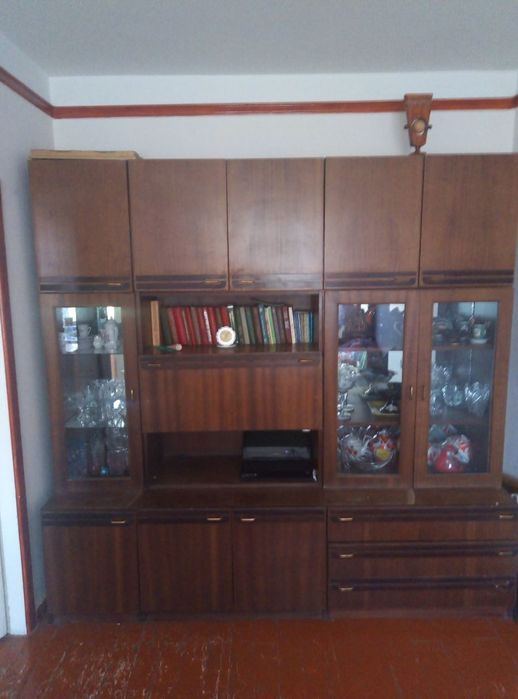 ,трюмо,стенка кресло стол стул , стенка гиламАристон,