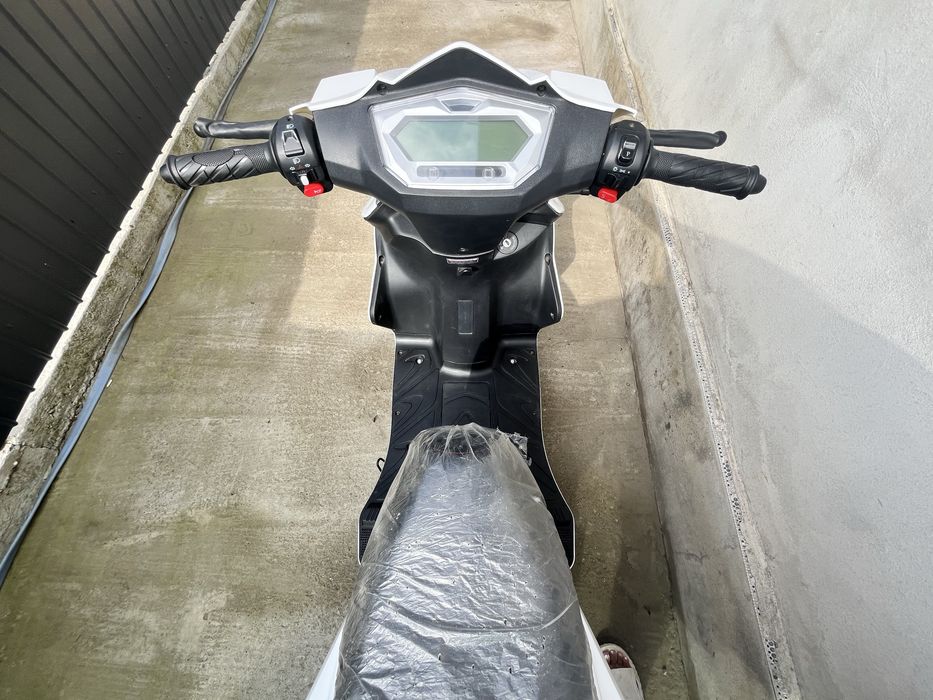 Vand scuter Mirage electric