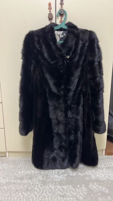 Пррдам норковую шубу, 50.000