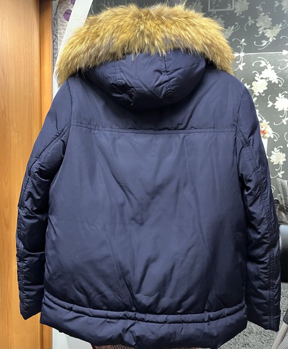 Продам зимнюю куртку.