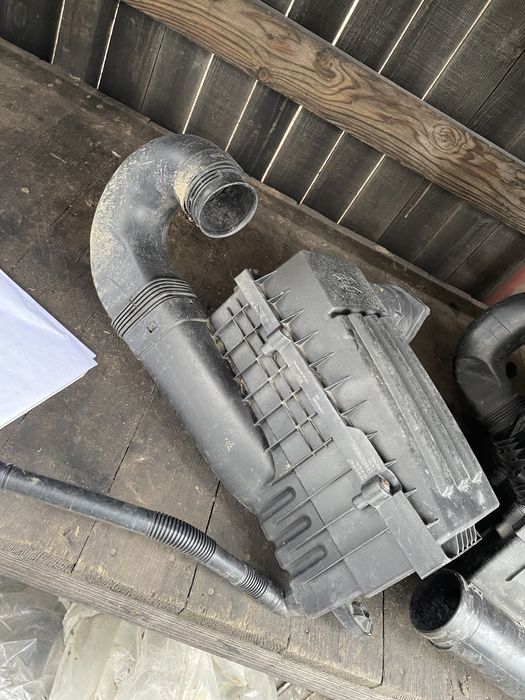 Carcasa filtru aer Golf 5 6 Passat b6 b7 CC 1.6 1.8 2.0 euro 5