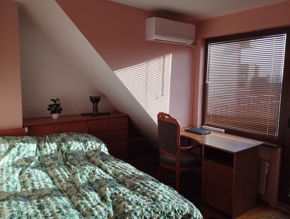 Дава се под наем Тристаен апартамент в Варна, Бриз - 139 кв.м за 900 € - Снимка #9