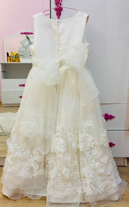 Нарядное платье на выход