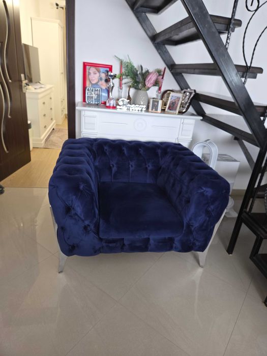 Mobilier living canapea