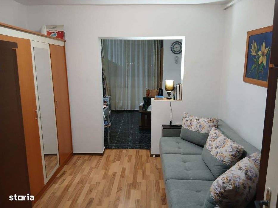 Vand garsoniera zona Unirii Sud - Bariera Ploiesti judetul Buzau