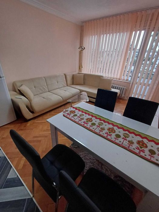 Дава се под наем Тристаен апартамент в София, Гео Милев - 95 кв.м за 749 € - Снимка #2