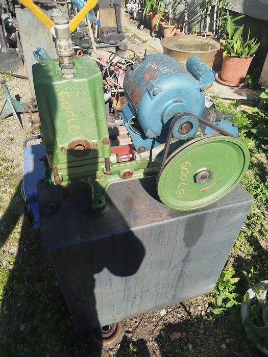 Motor electric cu pompa de apa udat irigat solarii gradina