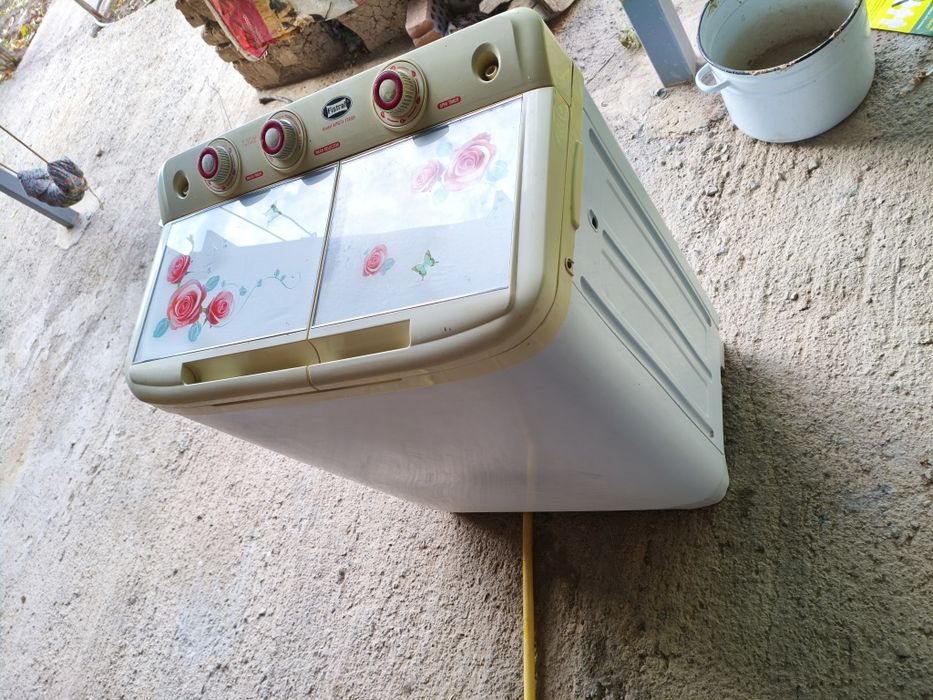 Polavtomat kir yuvish mashinasi