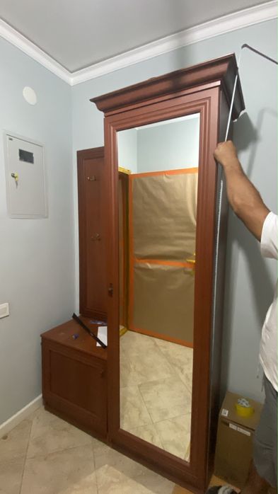 Продается шкаф в прихожую