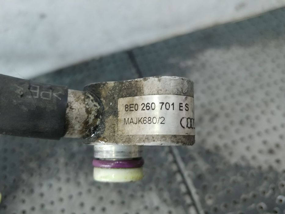 conducta clima ac  2.0 tdi bpw audi a4 b7  8e0260701es