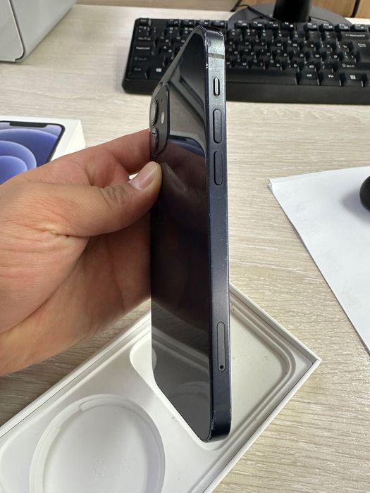 Продам iPhone 12, 128g