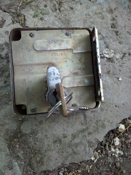 Замки дверные