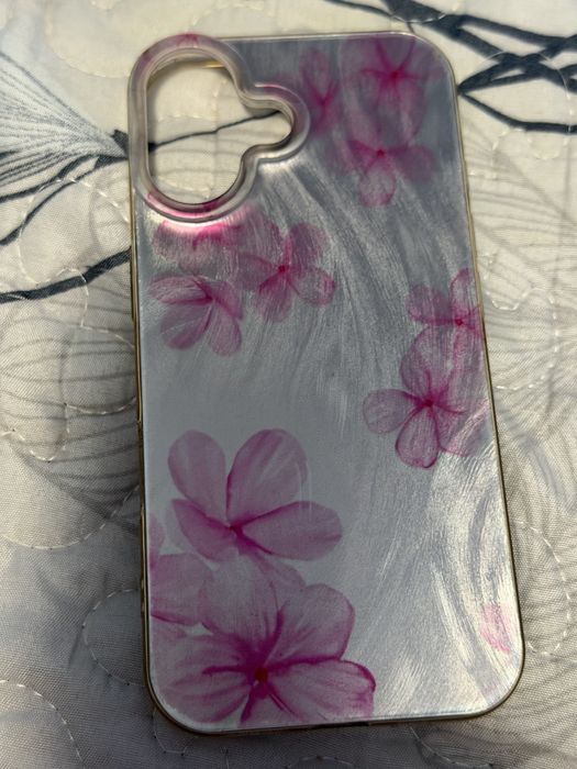 Калъфи за Iphone 16