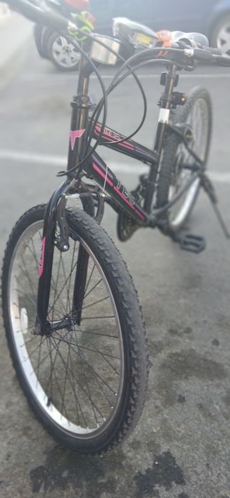 Bicicleta copii,se vinde deoarece a crescut fetita si necesita o dimensiune mai mare.