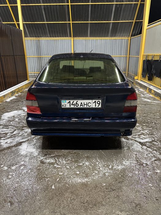 Продам машину ниссан примера