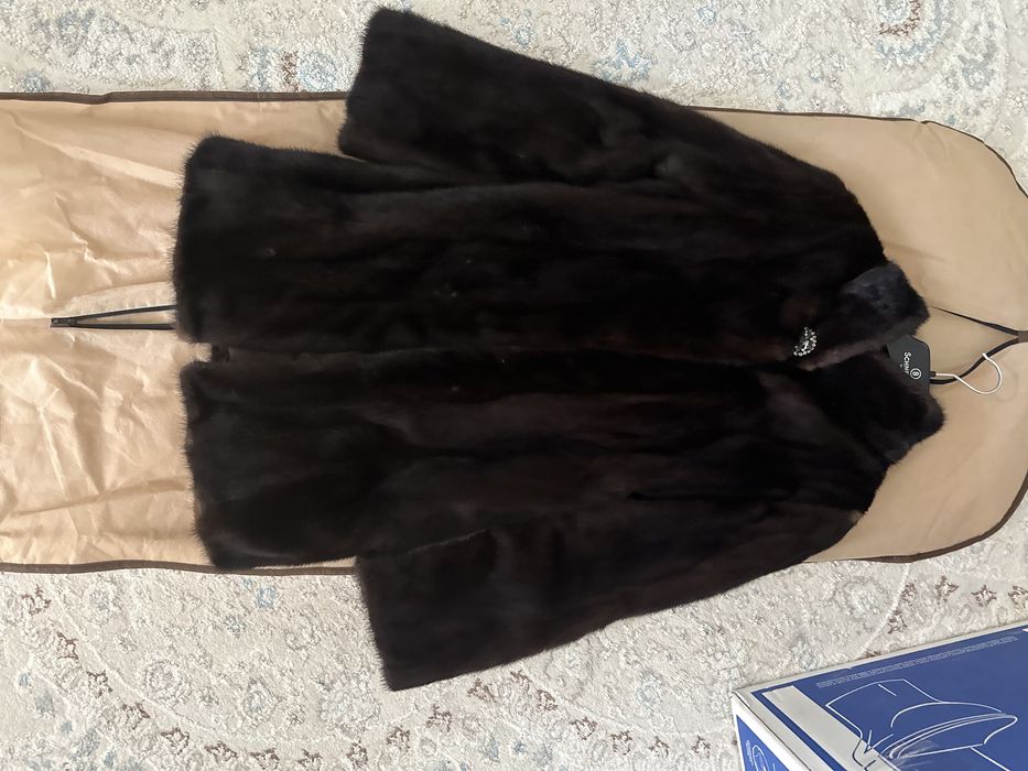 Продаю норковую шубу