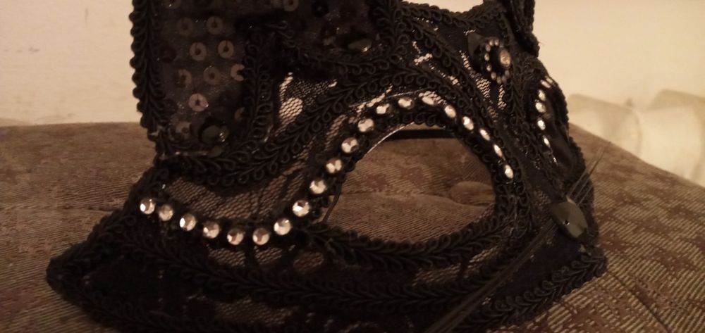 Карнавальная маска кошка, б.у