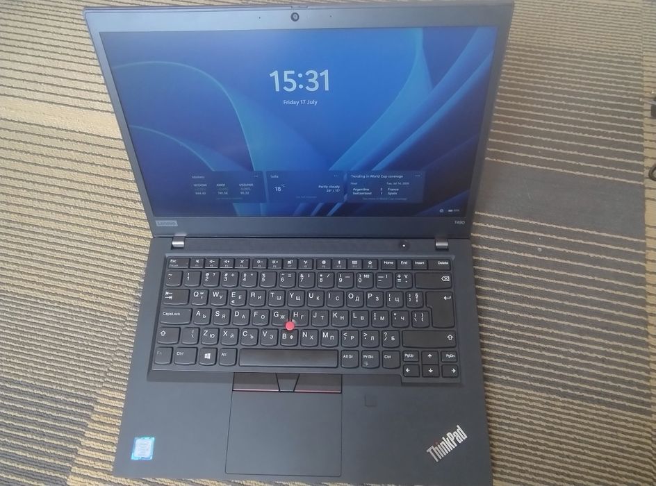 Лаптоп Lenovo T490 I5-8365U 32GB 256GB SSD NVME FHD Windows 11 PRO
