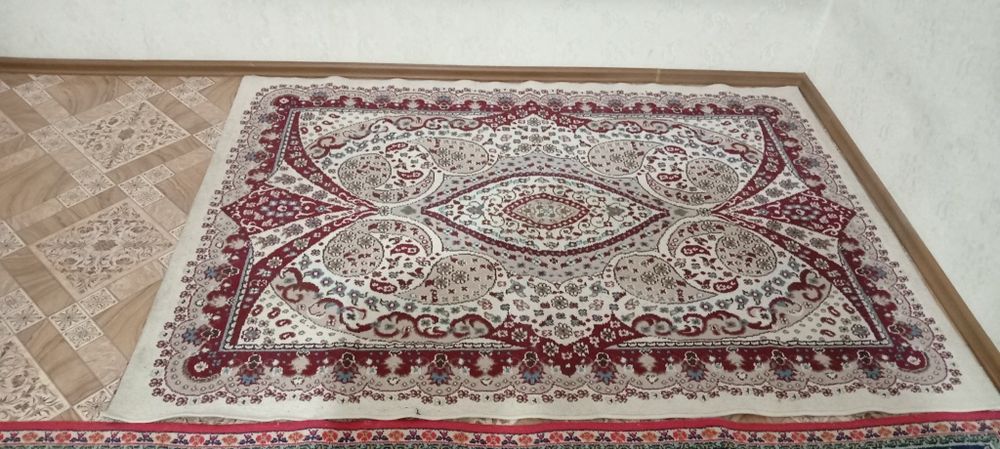 Продаются ковры недорого