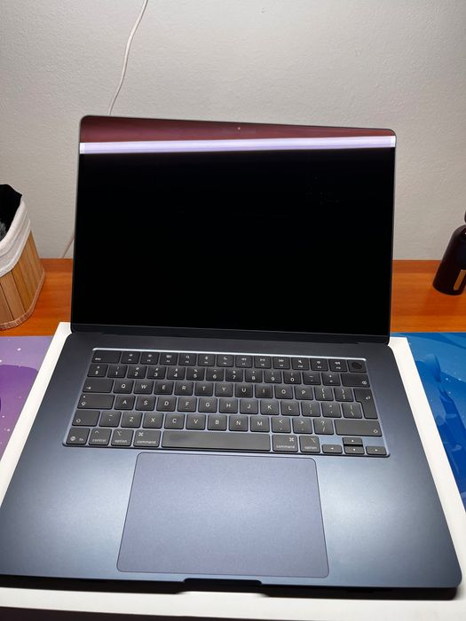 MacBook Air 15, M4, 16GB RAM, 10 nuclee, 256GB