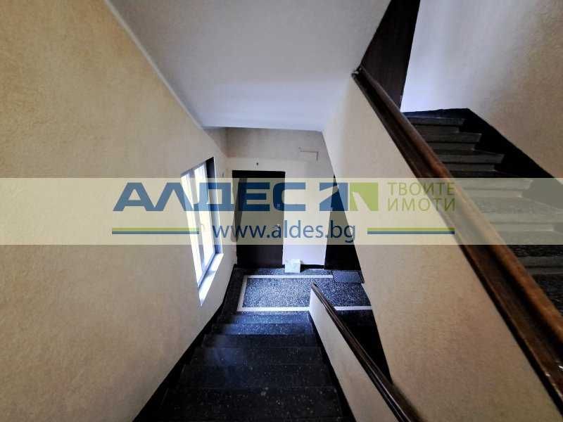 Продава се Двустаен апартамент в София, Център - 70 кв.м за 4143 €/кв.м - Снимка #15