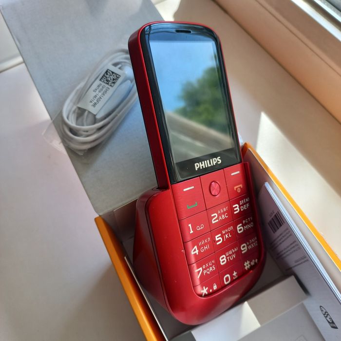 Телефон сотовый  Philips