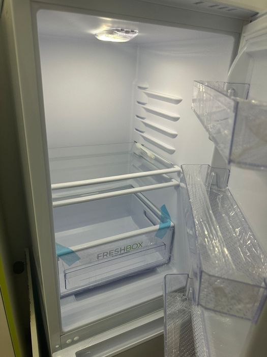 Холодильник новый