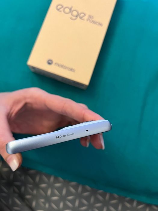 Vând Motorola edge 50 fusion 256 gb