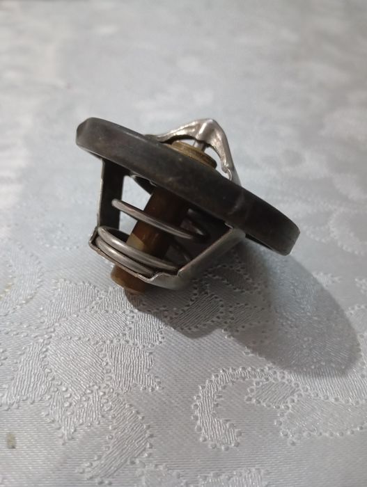 Термостат Форд фиеста