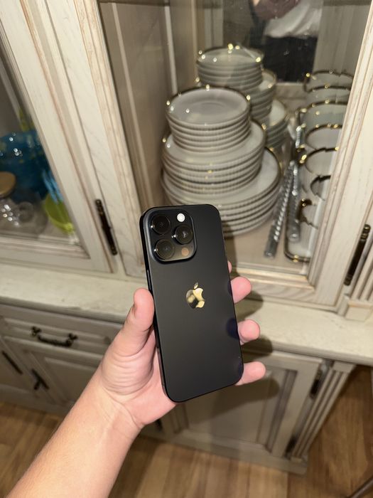 iPhone 16 Pro 256 gb black titanium