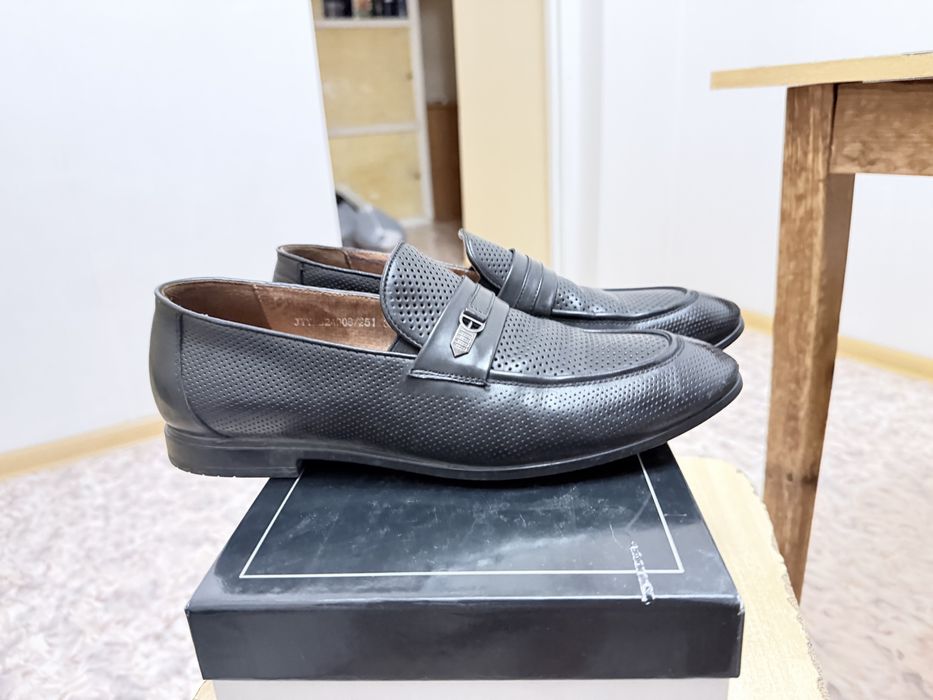 Летние кожаные туфли