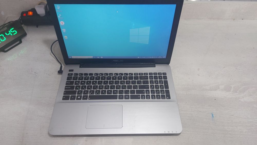 Ноутбук Asus серый