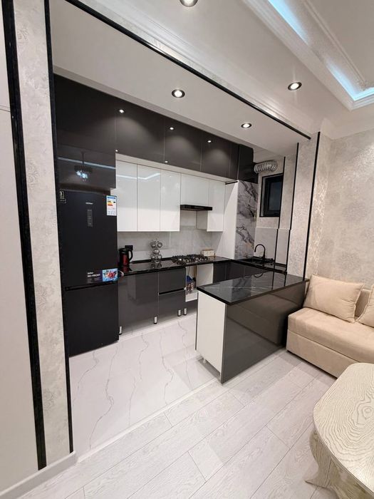 Суточные квартиру метро Новза своя без маклер...